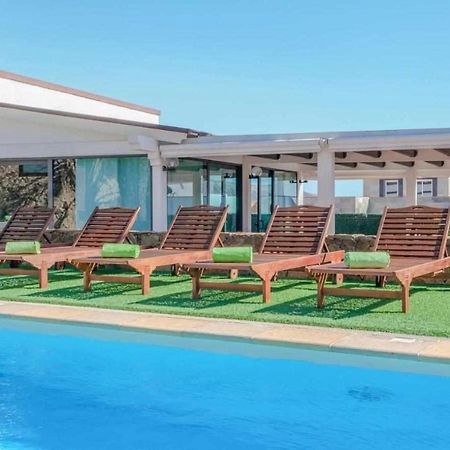 Villa Cobas Con Piscina Y Privada Triquivijate Eksteriør billede