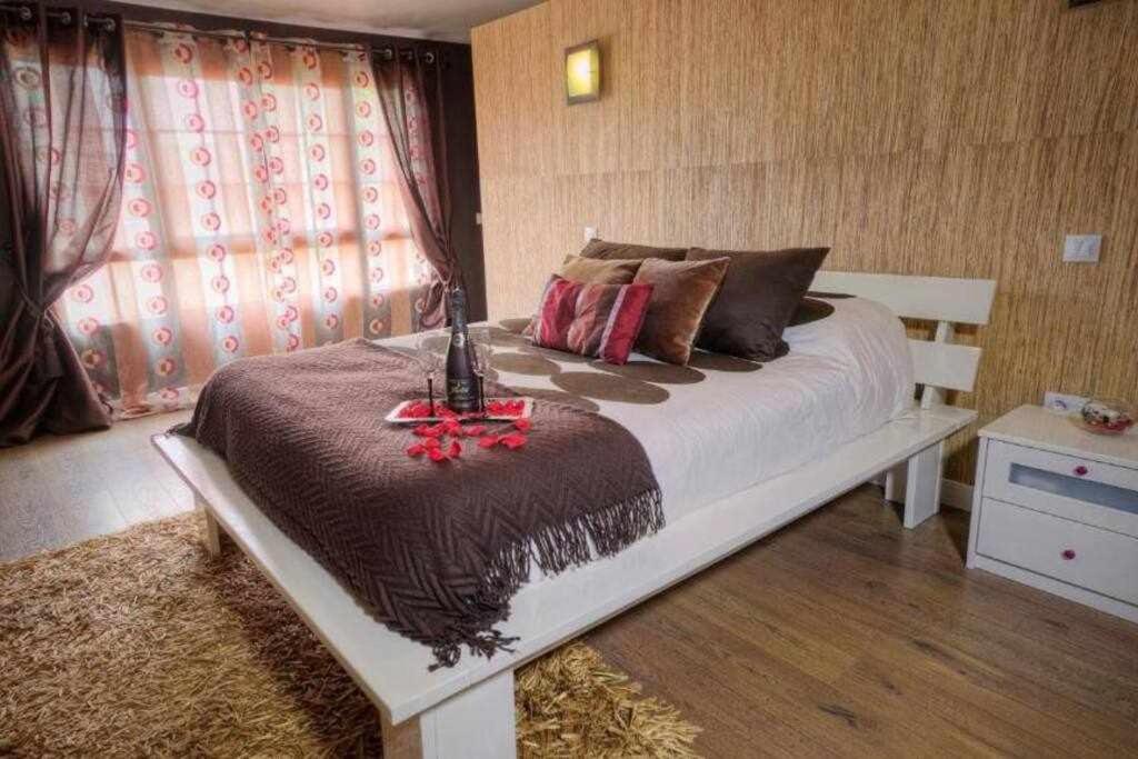Villa Cobas Con Piscina Y Privada Triquivijate Eksteriør billede