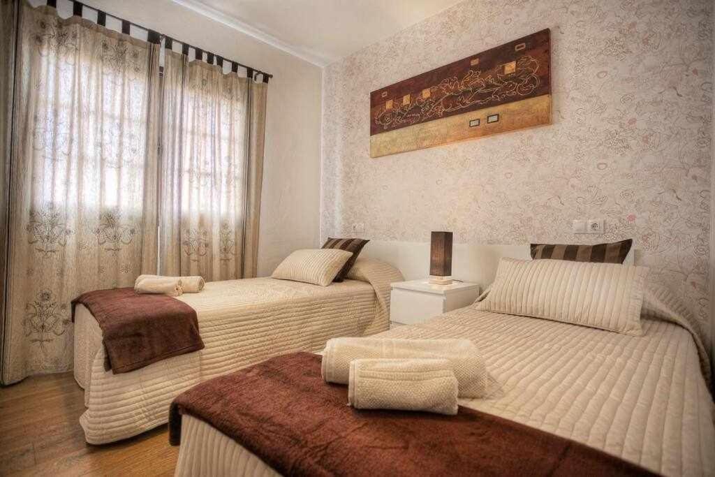 Villa Cobas Con Piscina Y Privada Triquivijate Eksteriør billede