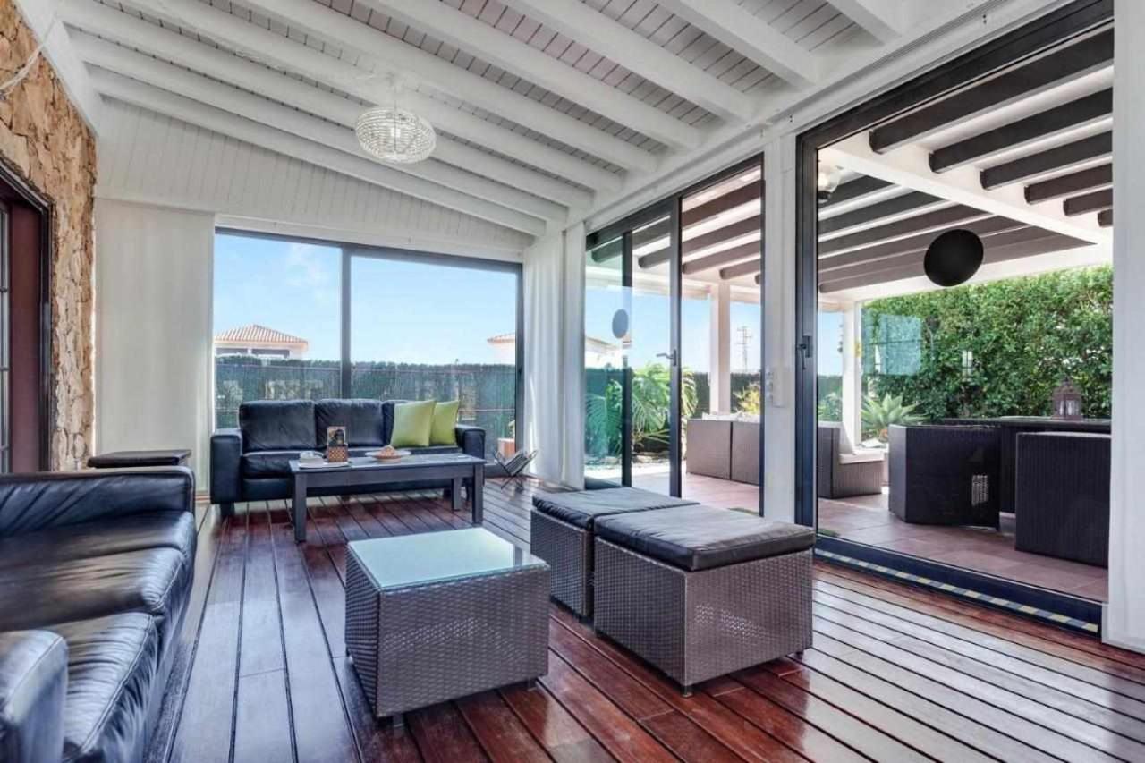 Villa Cobas Con Piscina Y Privada Triquivijate Eksteriør billede