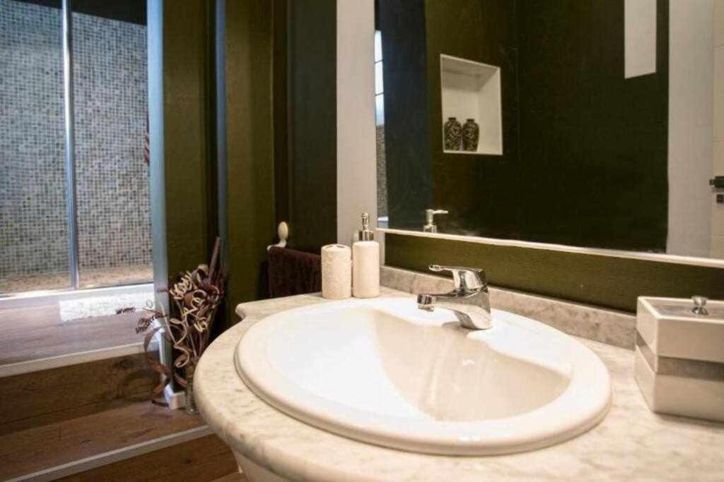 Villa Cobas Con Piscina Y Privada Triquivijate Eksteriør billede